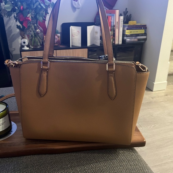 Tory Burch like new camel tote - Picture 3 of 8